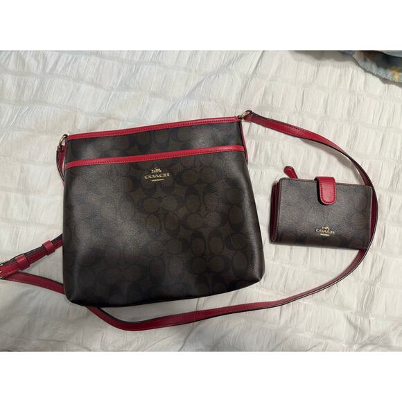 Like New Coach File Cross Body Signature Canvas Red Trim w/ Matching Wallet - Picture 1 of 8